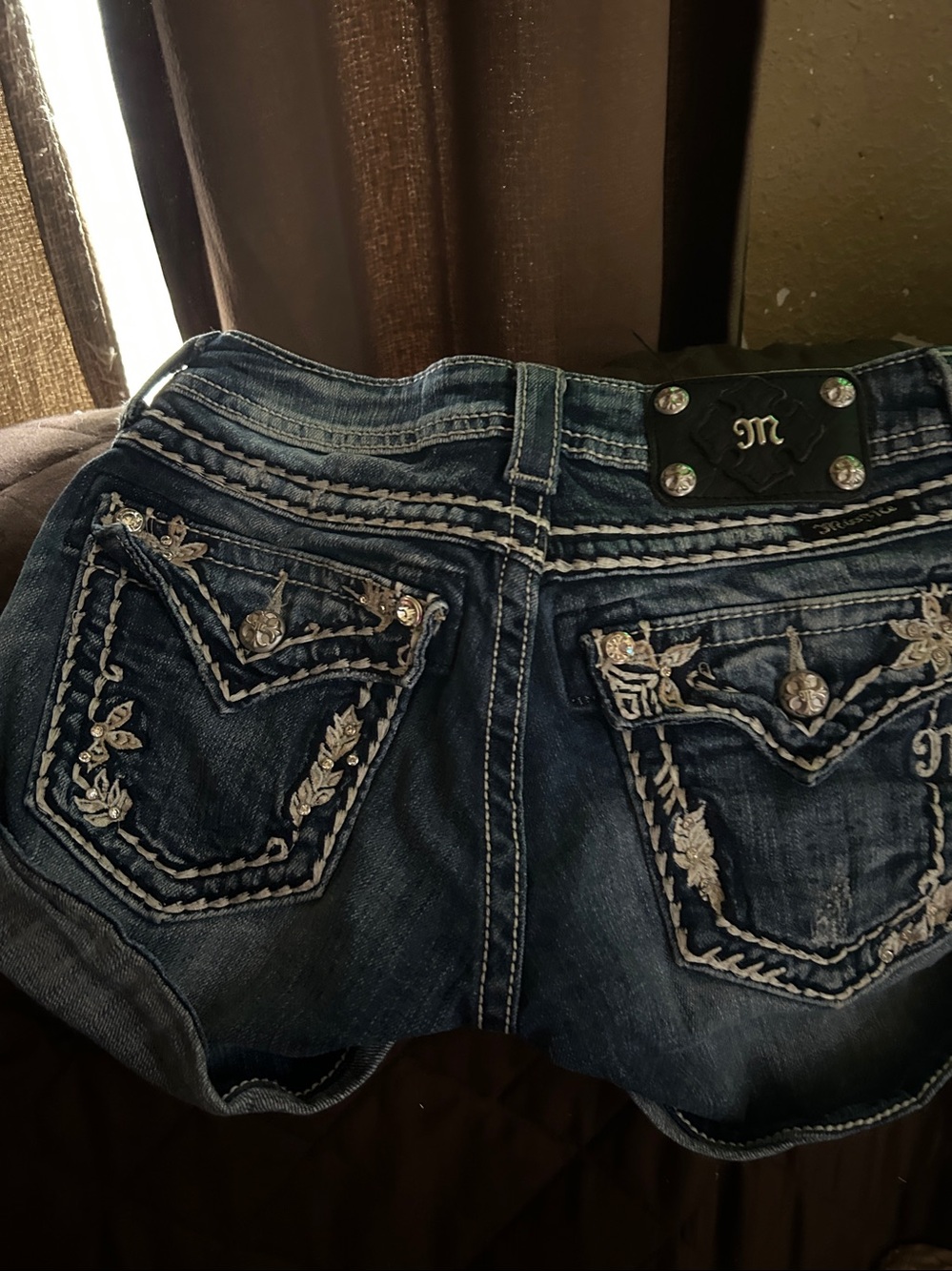 Shorts - Picture 2 of 3